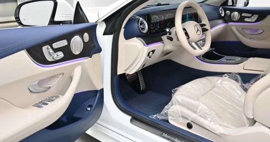 Mercedes-Benz E-Class 