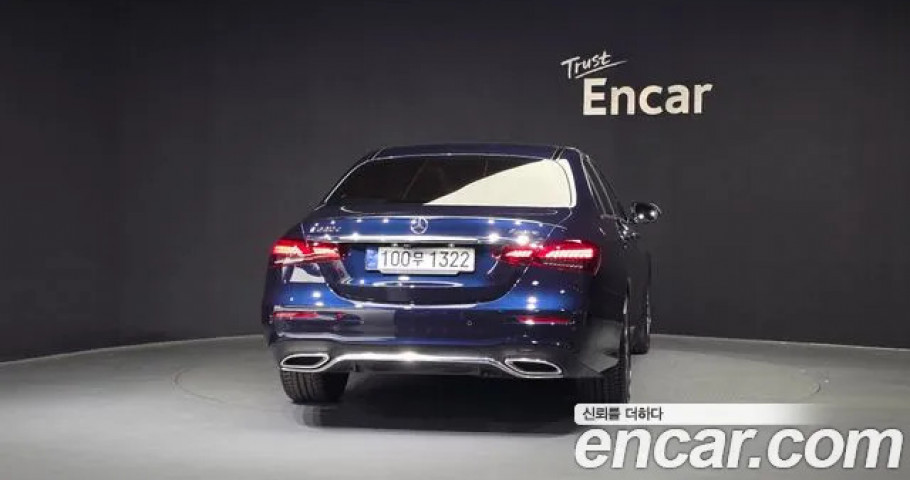 Mercedes-Benz E-Class 