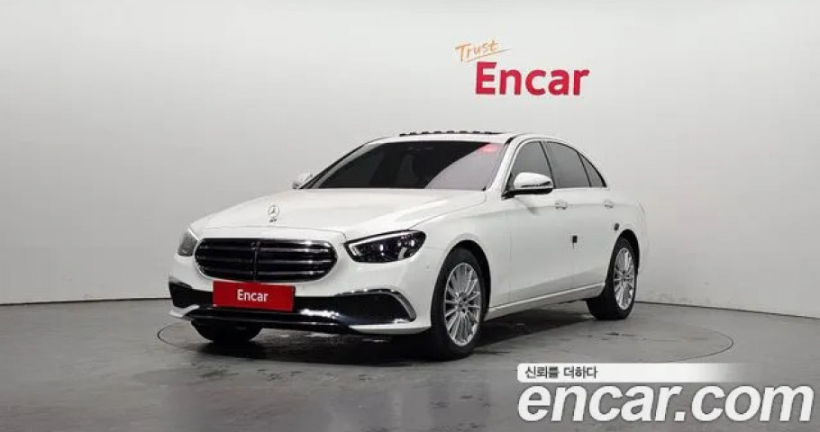Mercedes-Benz E-Class 