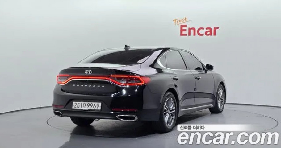 Hyundai Grandeur 