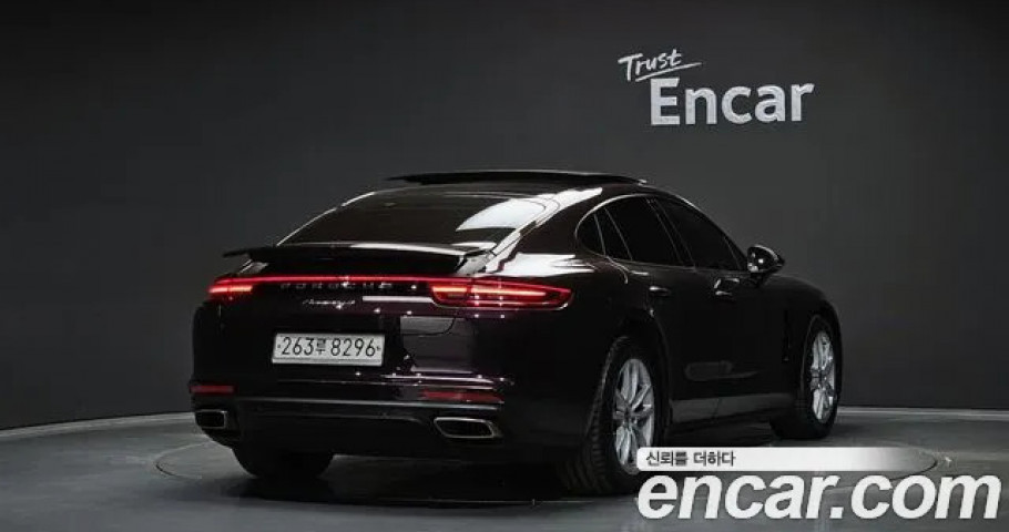 Porsche Panamera 