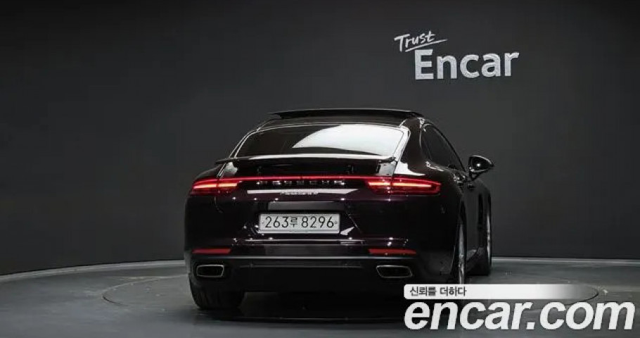 Porsche Panamera 