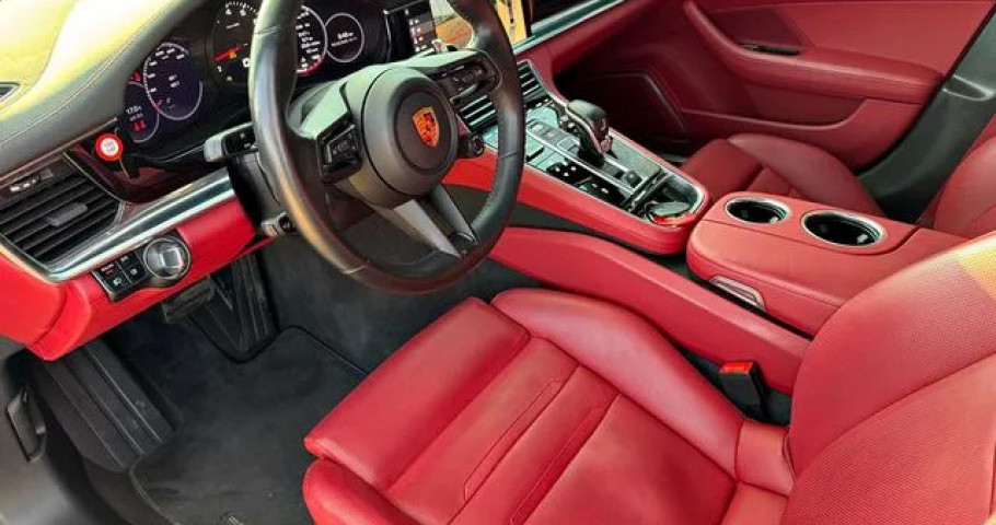 Porsche Panamera 
