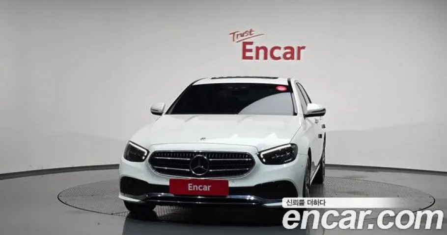 Mercedes-Benz E-Class 