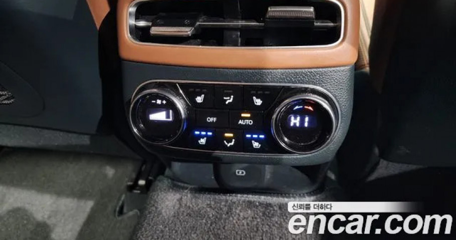 Genesis Gv70 
