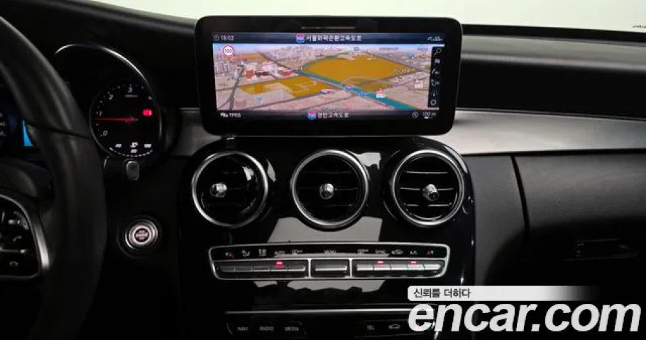Mercedes-Benz C-Class 