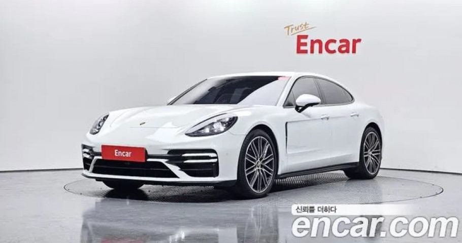 Porsche Panamera 