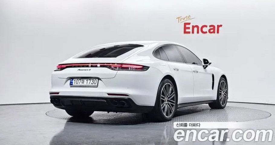 Porsche Panamera 