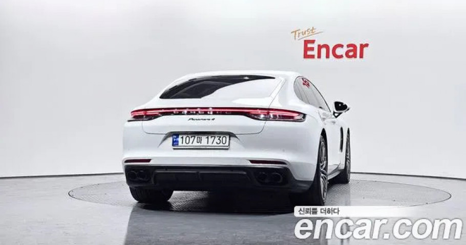 Porsche Panamera 