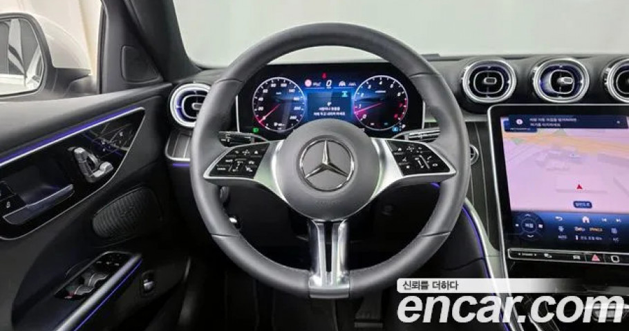 Mercedes-Benz C-Class 