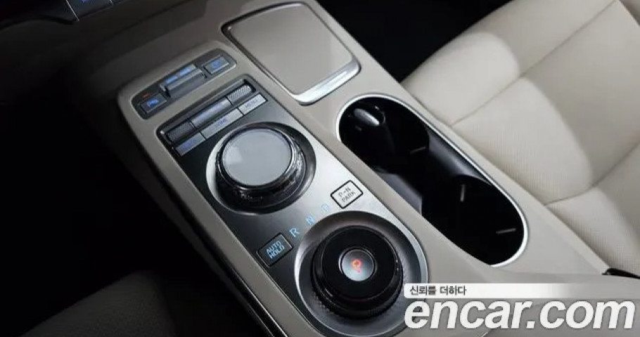 Genesis Gv70 