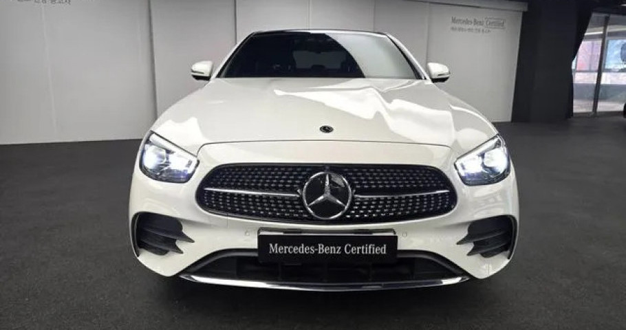 Mercedes-Benz E-Class 