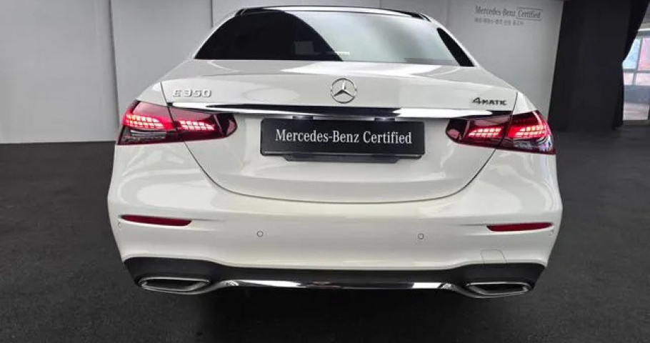 Mercedes-Benz E-Class 