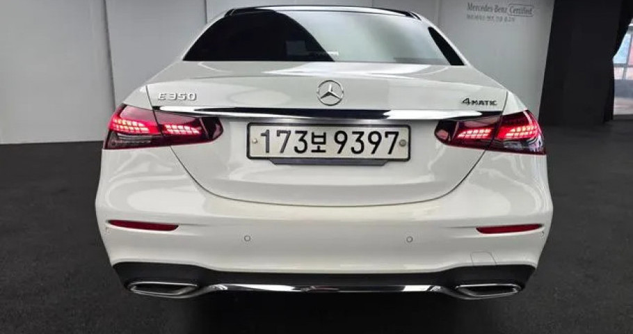 Mercedes-Benz E-Class 