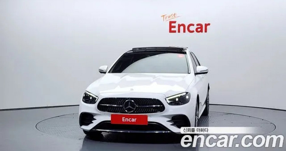 Mercedes-Benz E-Class 