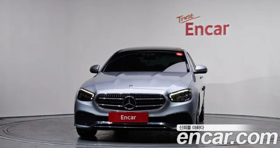Mercedes-Benz E-Class 
