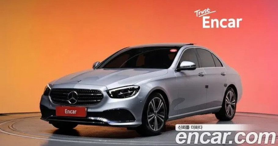 Mercedes-Benz E-Class 