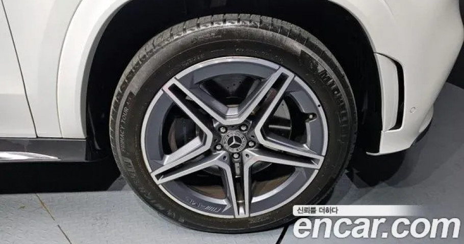 Mercedes-Benz Gls-Class 