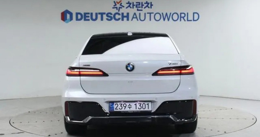 Bmw 7-Series 