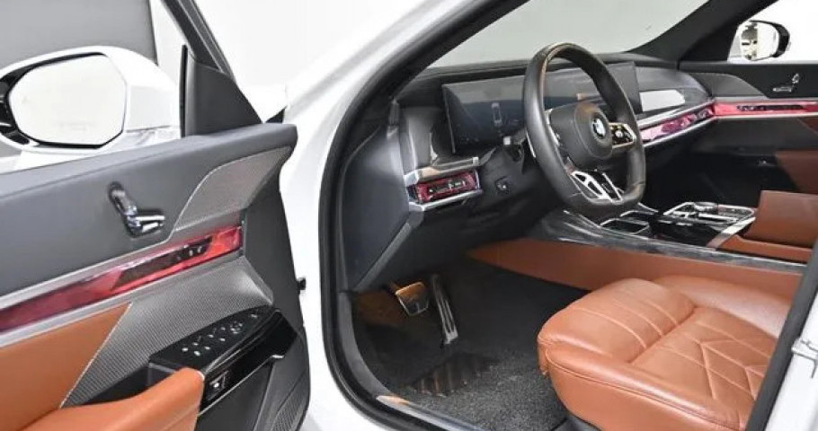 Bmw 7-Series 