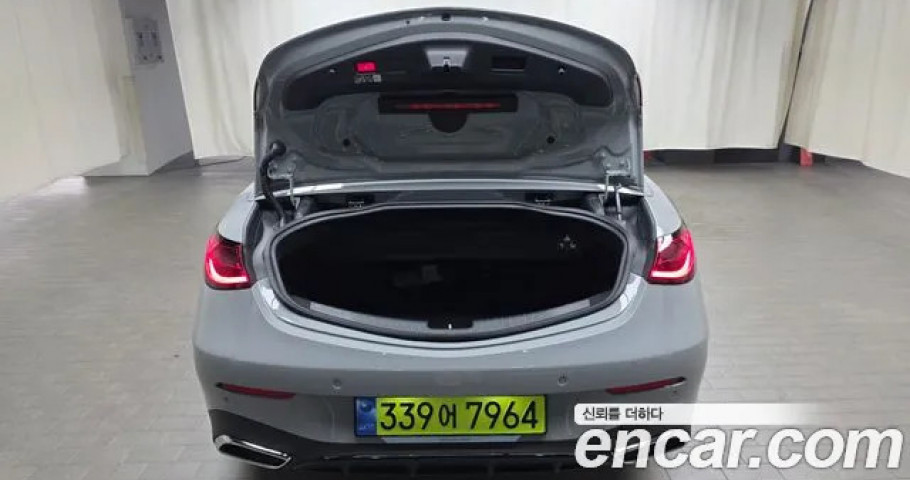 Mercedes-Benz Cle-Class 