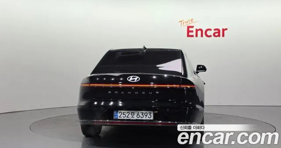 Hyundai Grandeur 