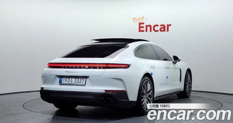 Porsche Panamera 
