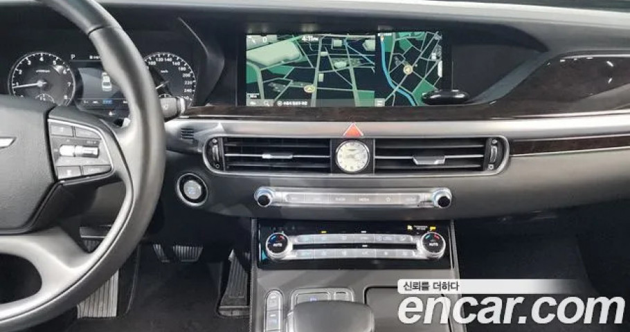 Genesis G90 