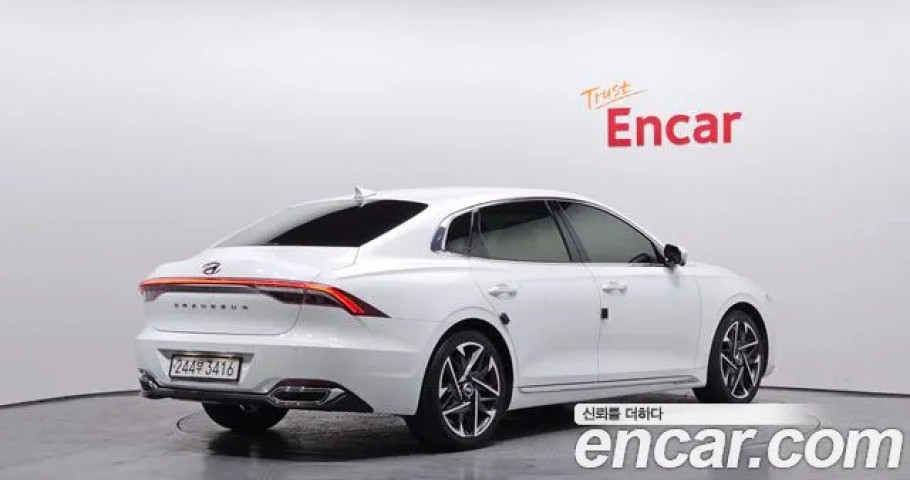 Hyundai Grandeur 