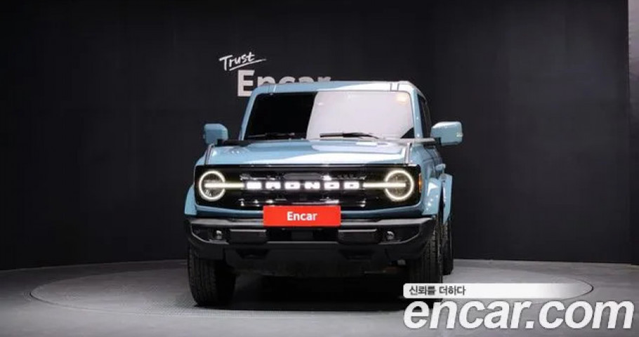 Ford Bronco 