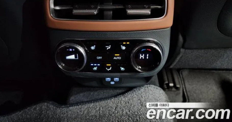 Genesis Gv70 