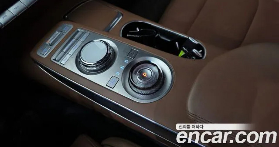 Genesis Gv70 