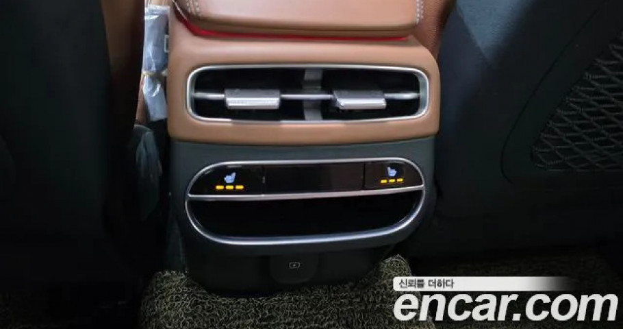 Genesis Gv70 