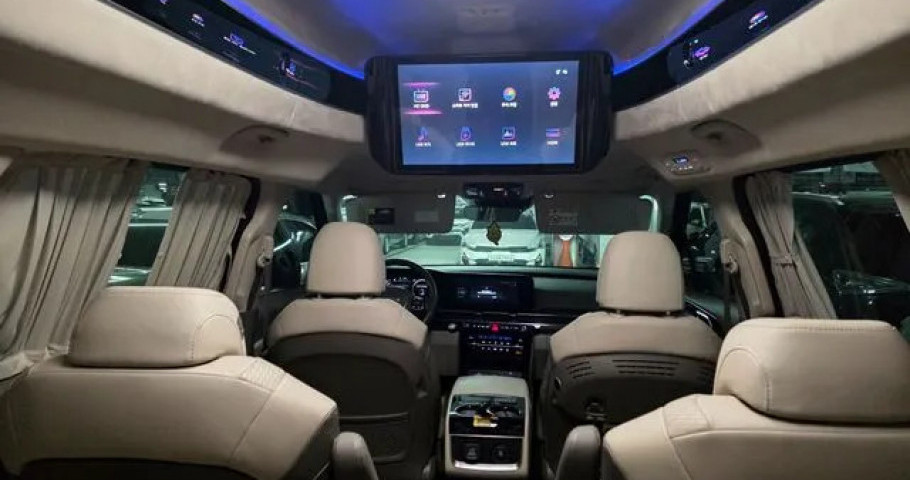 Kia Carnival 