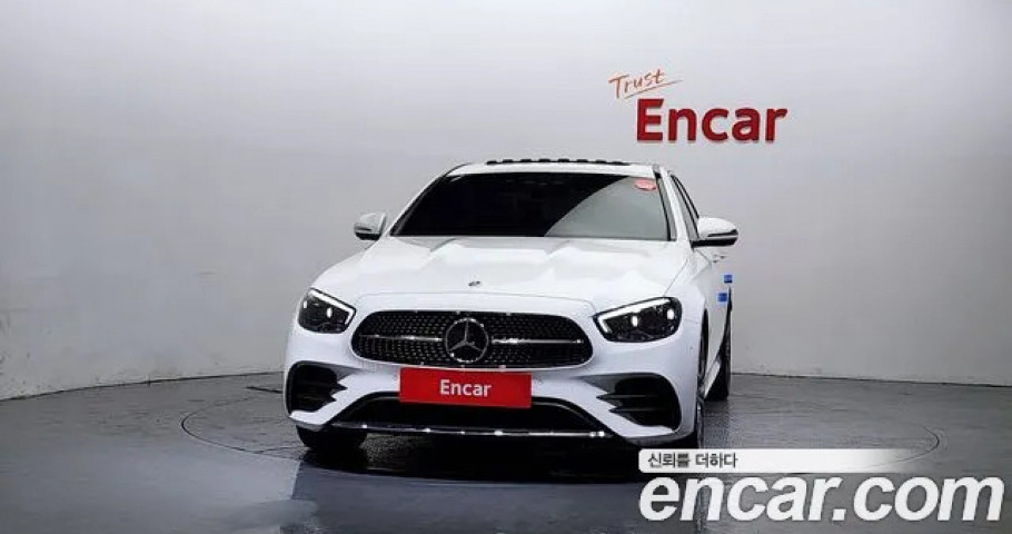 Mercedes-Benz E-Class 