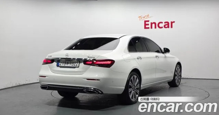Mercedes-Benz E-Class 