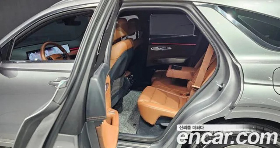 Genesis Gv70 