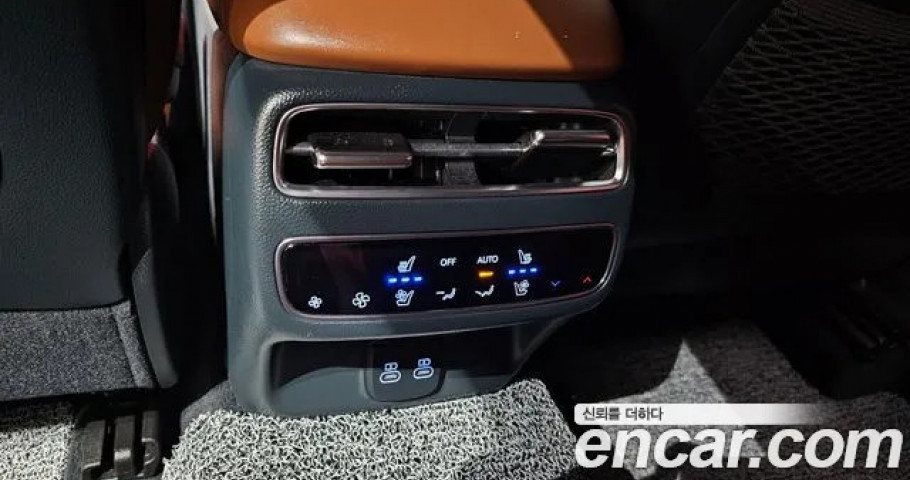 Genesis Gv70 