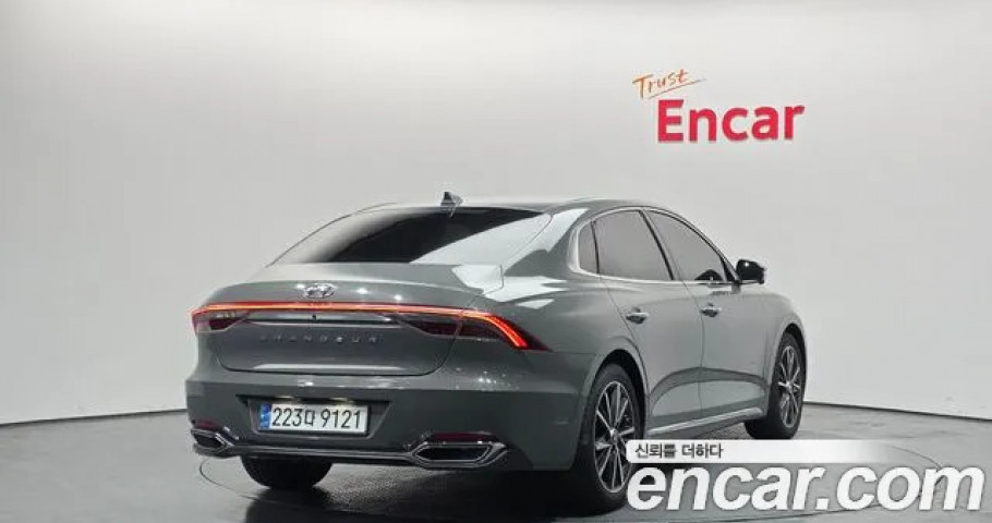 Hyundai Grandeur 