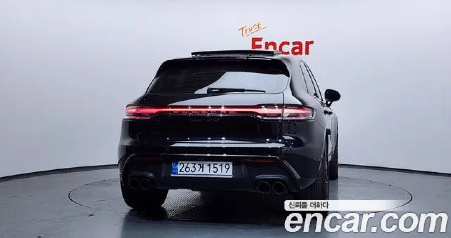 Porsche Macan 