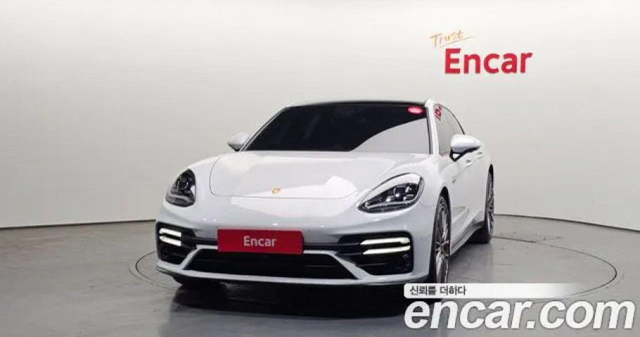 Porsche Panamera 