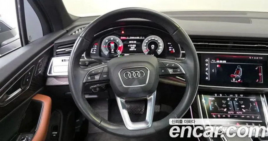 Audi Q7 