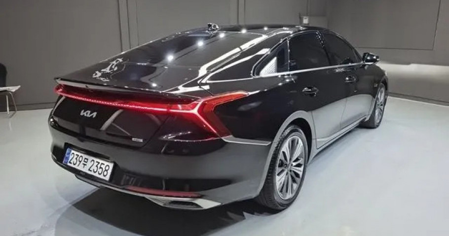 Kia K8 