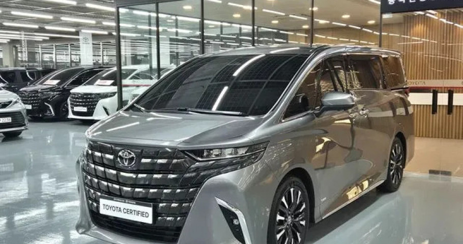 Toyota Alphard 