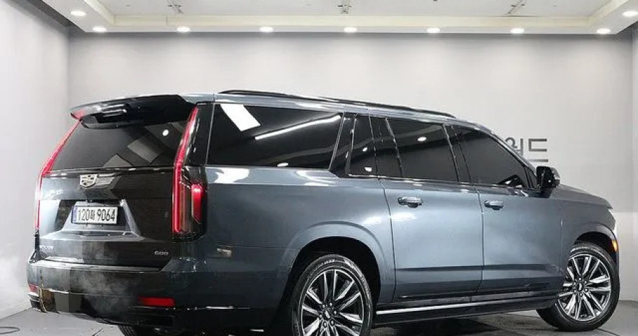 Cadillac Escalade 