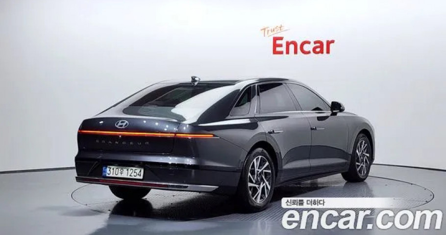 Hyundai Grandeur 