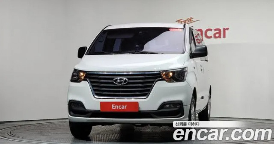 Hyundai Starex 
