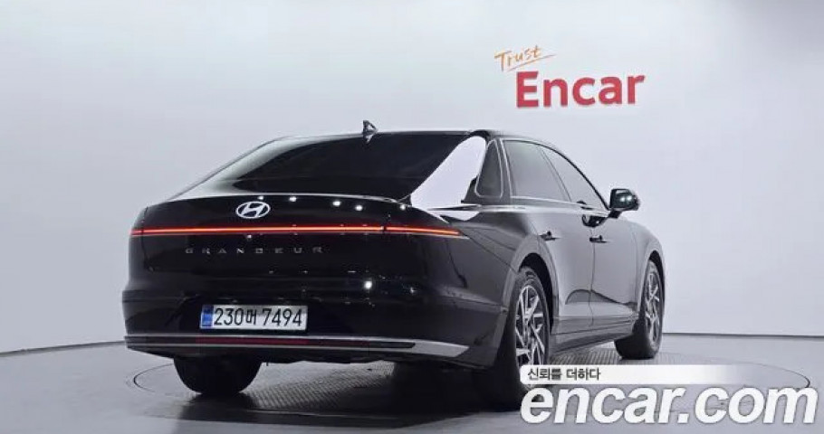 Hyundai Grandeur 