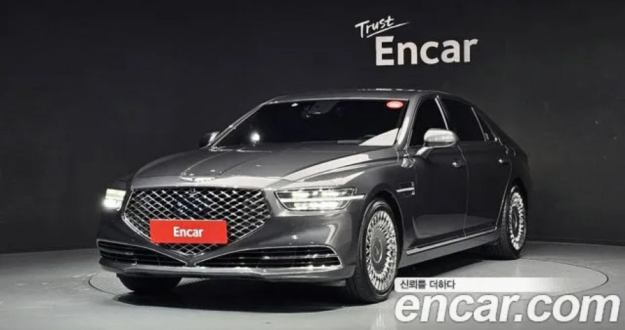Genesis G90 