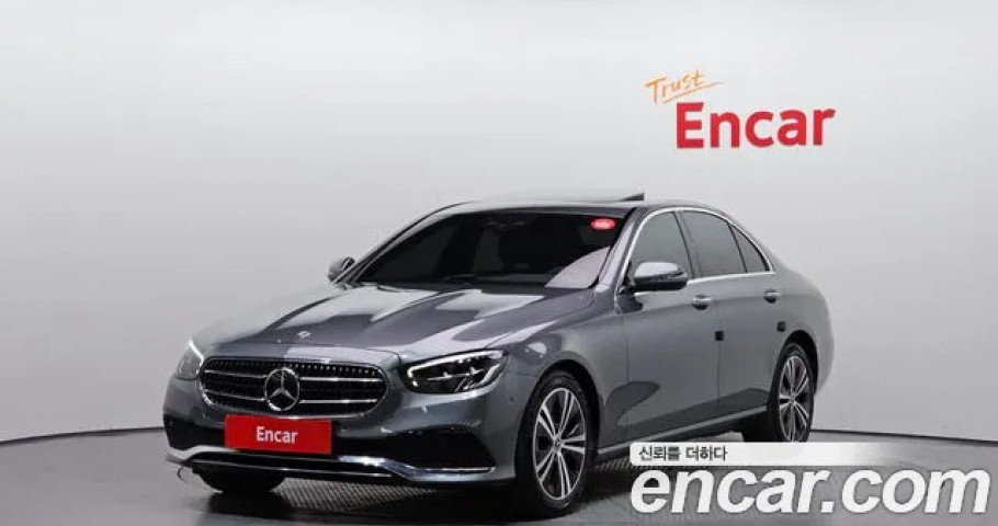 Mercedes-Benz E-Class 